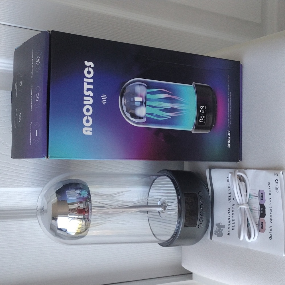 Bluetooth Speaker Mechanical Motion Jellyfish Lights - Picture 4 of 16